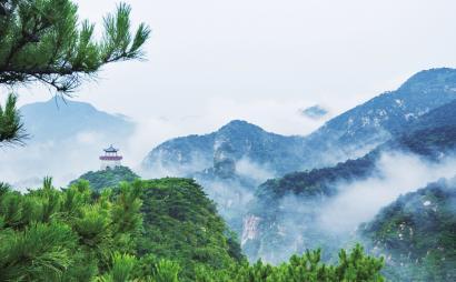 视频:在地震安置点,孩子们度过难忘的生日